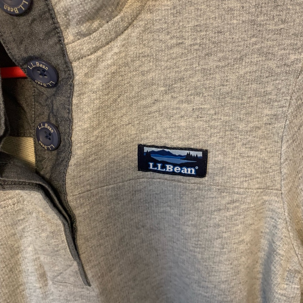 L.L Bean top - Picture 3 of 6